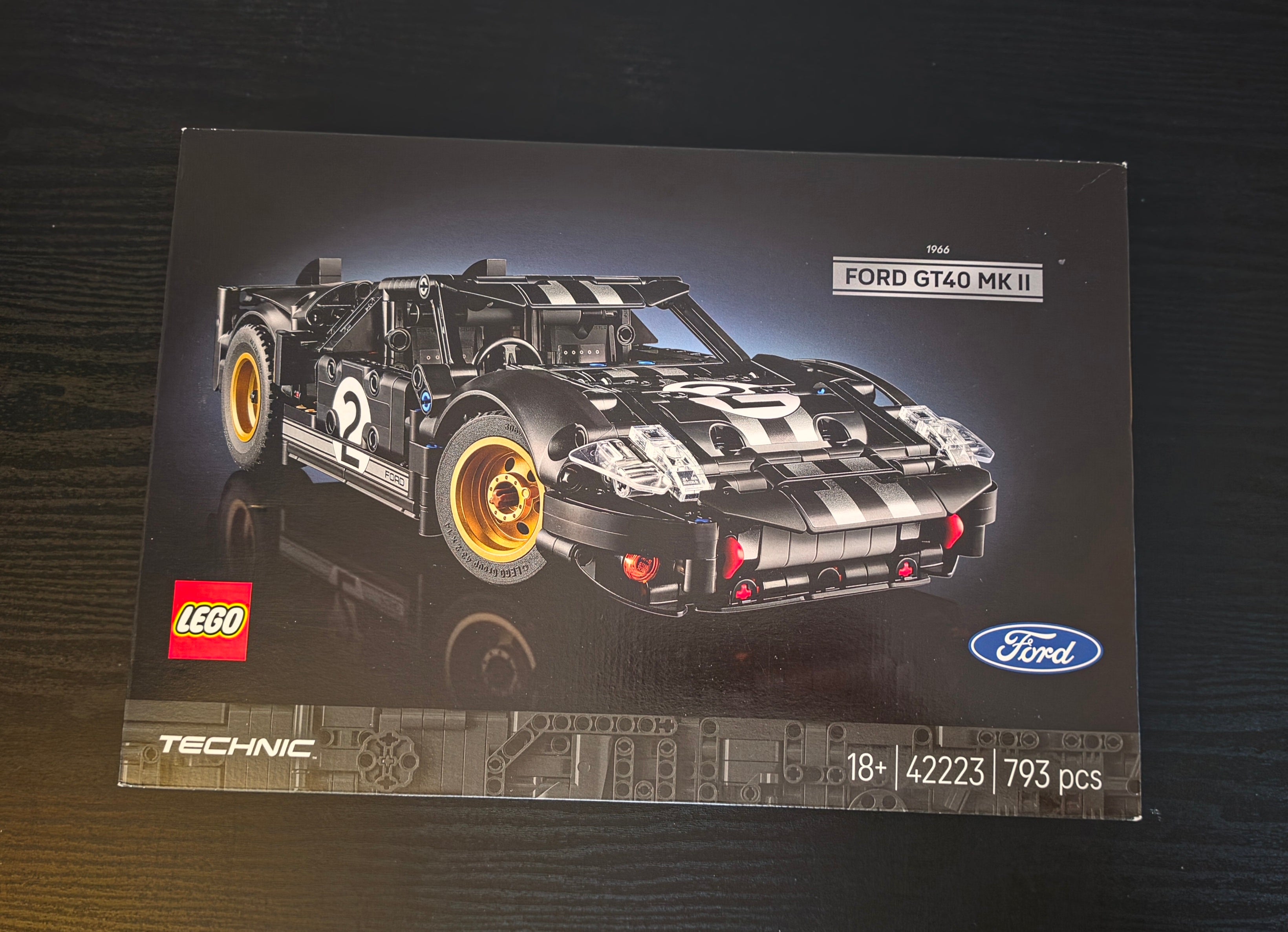 LEGO  Technic 1966 Ford GT40 MKII Race Car Set #42223