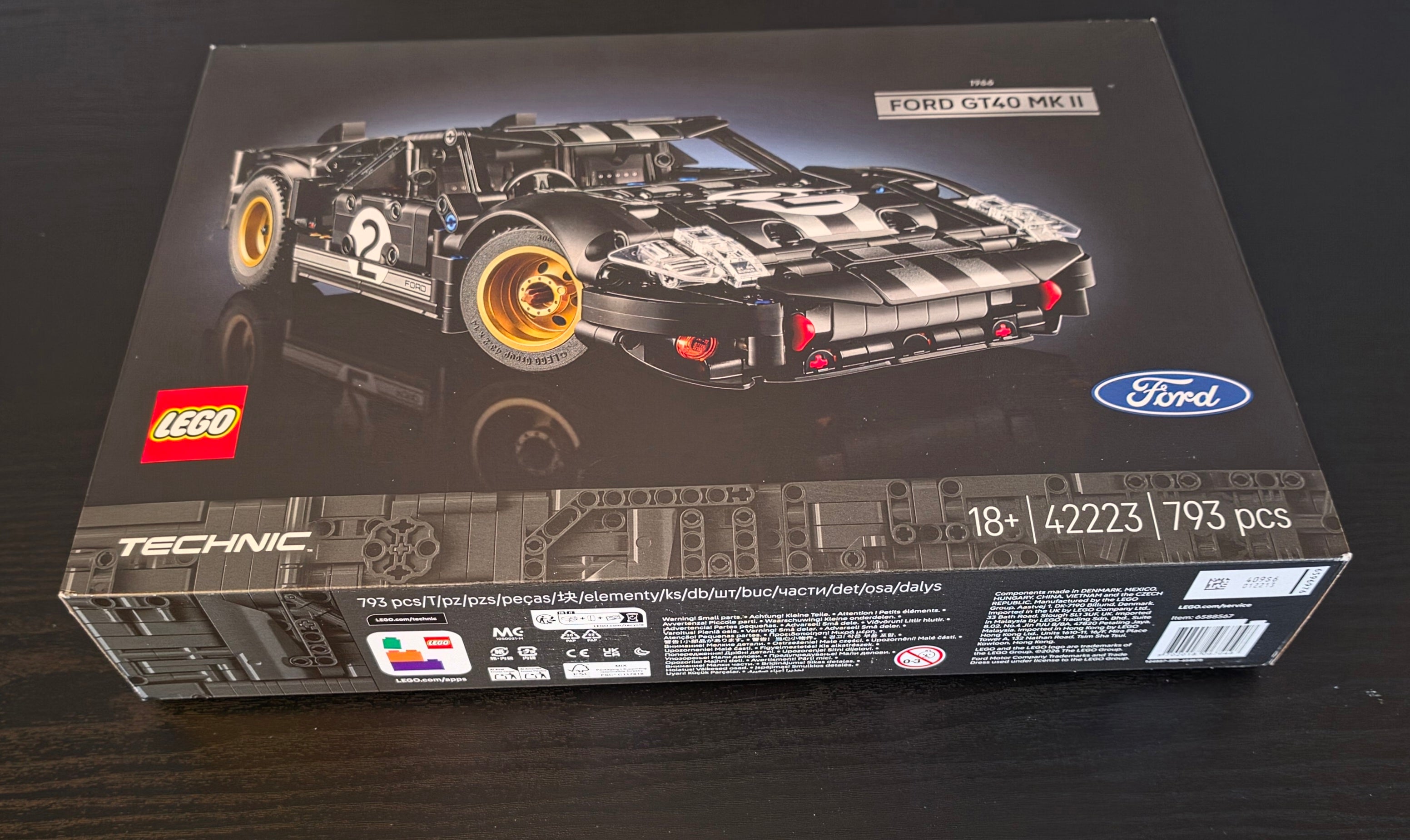 LEGO  Technic 1966 Ford GT40 MKII Race Car Set #42223