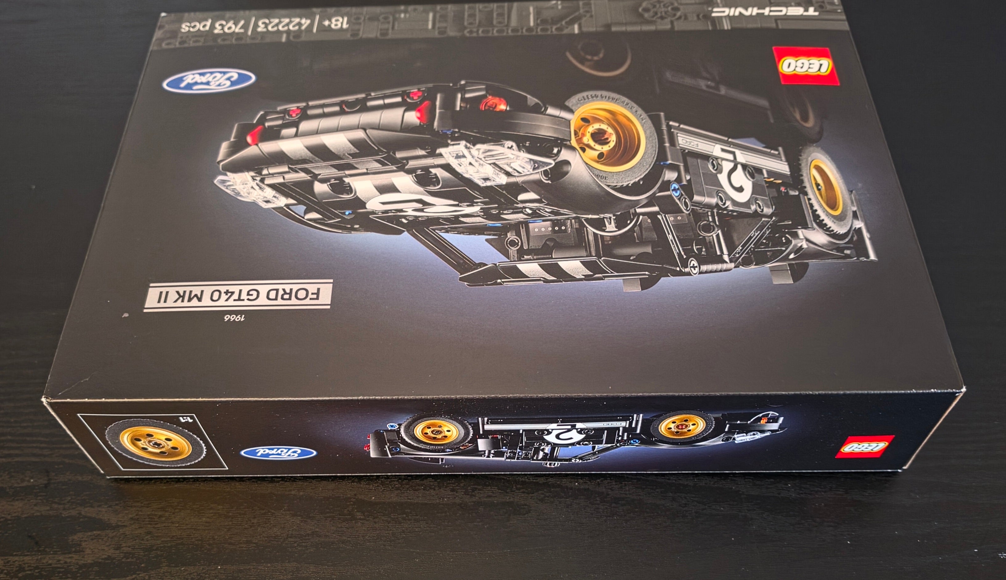 LEGO  Technic 1966 Ford GT40 MKII Race Car Set #42223