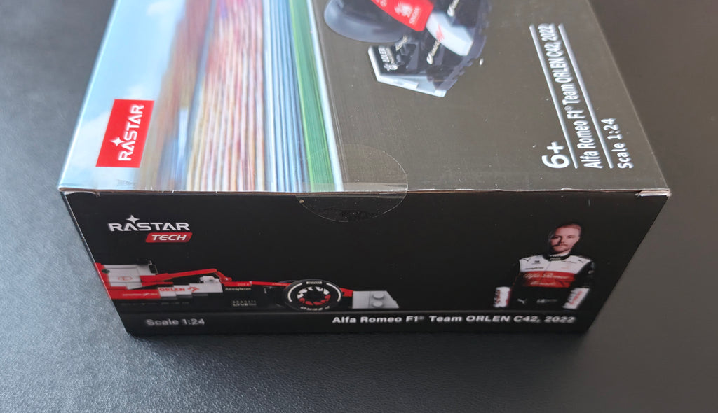 RASTAR Alfa Romeo F1 Team ORLEN C42 - 2022 - Scale 1:24