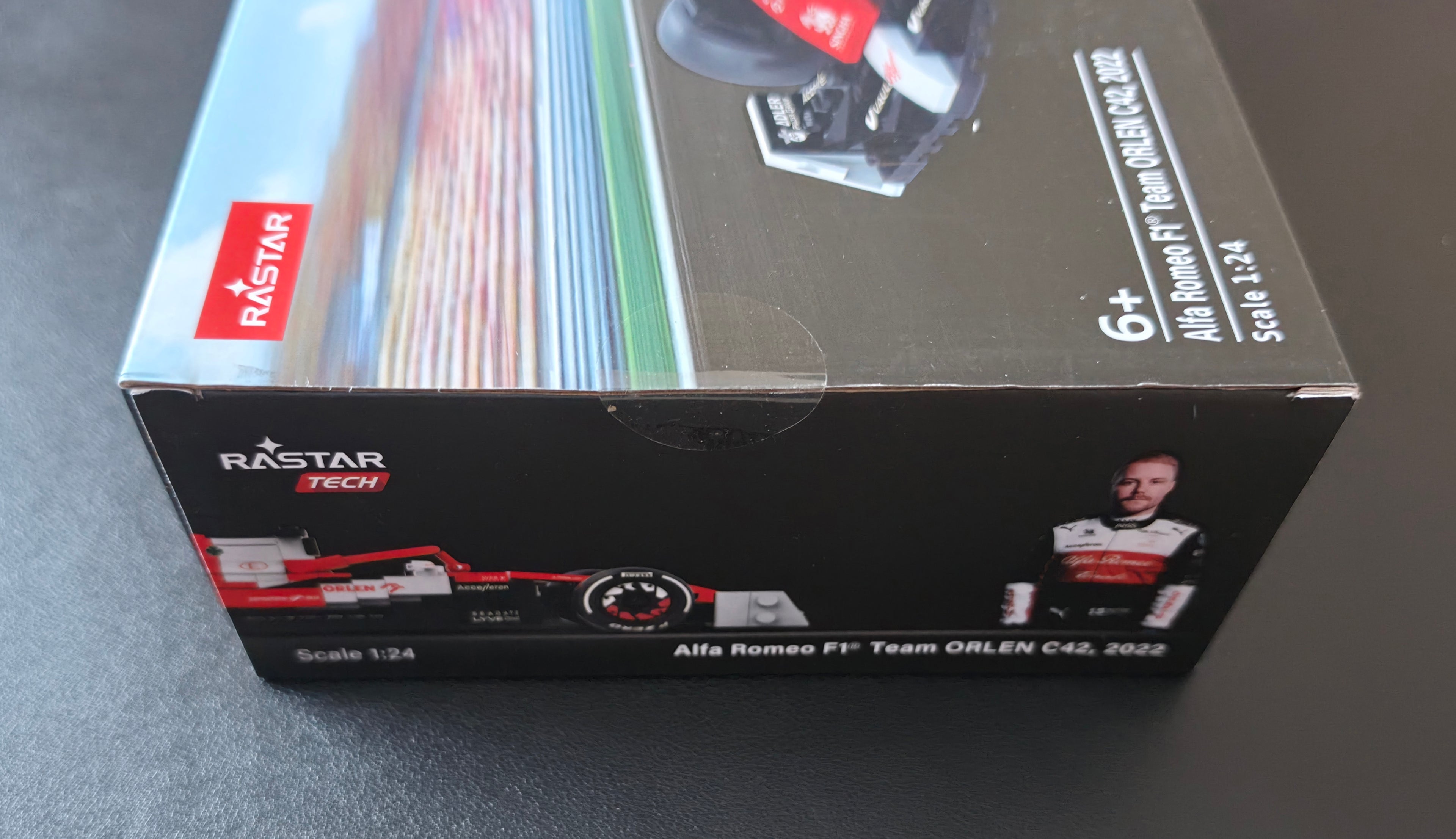 RASTAR Alfa Romeo F1 Team ORLEN C42 - 2022 - Scale 1:24