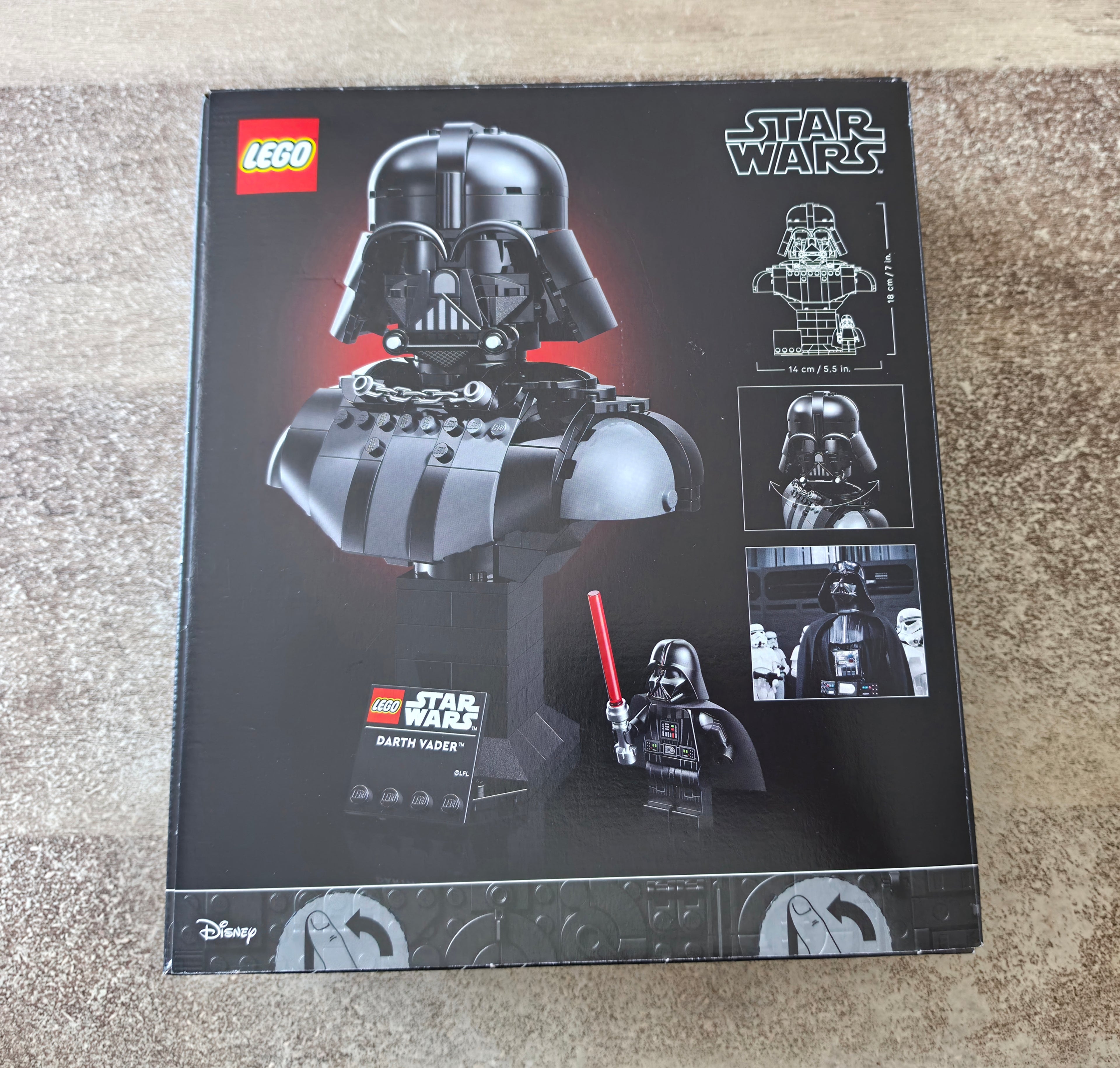 LEGO Star Wars Darth Vader Bust Model Set #75439