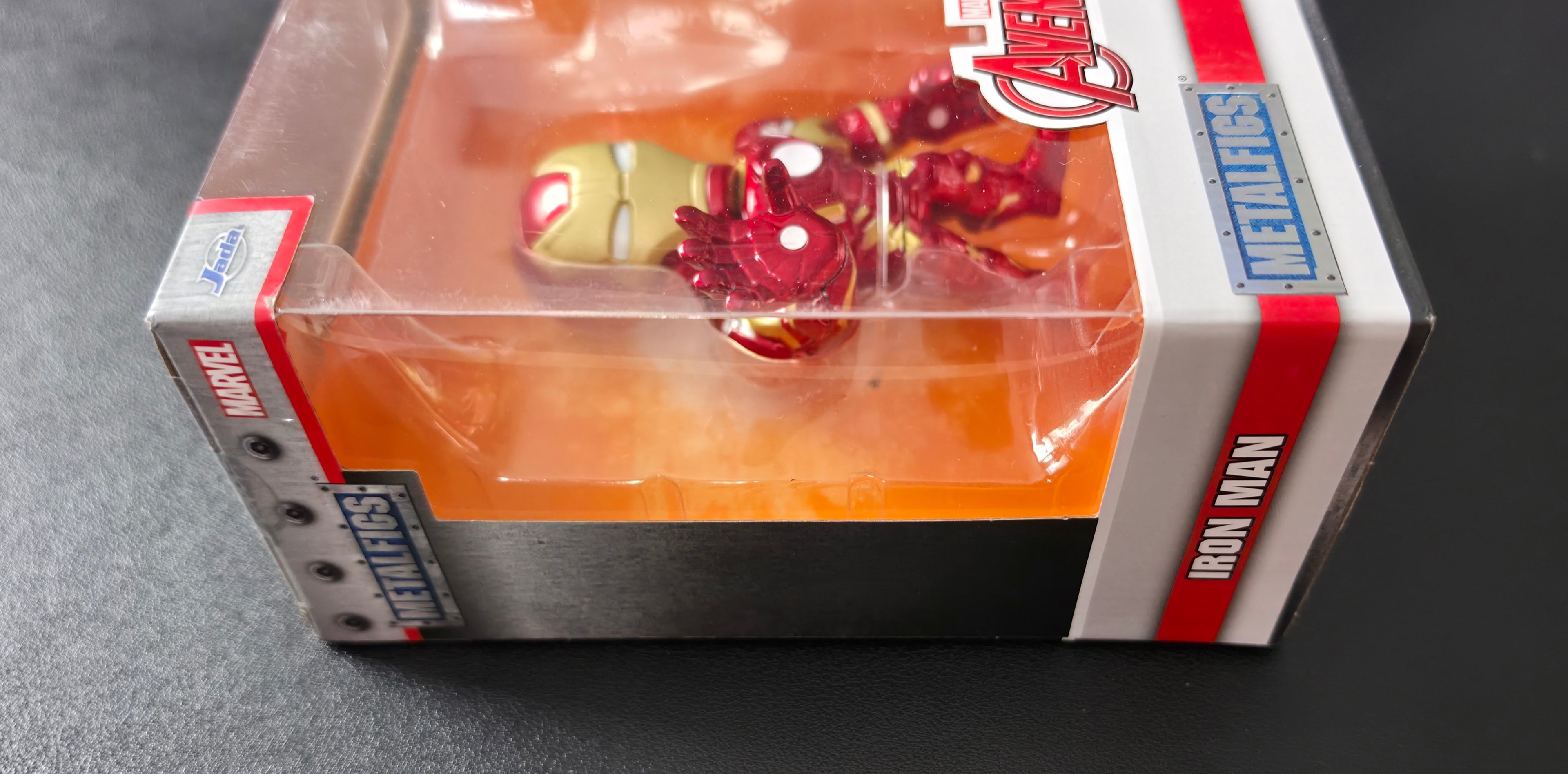 JADA ▪︎ Marvel ▪︎ Iron Man ▪︎ 10cm ▪︎ Metalfigs Die-Cast Figure Avengers